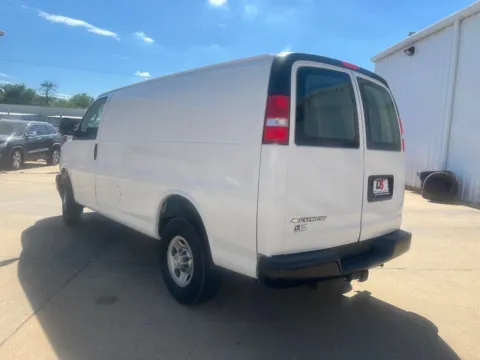 More photos of 2021 Chevrolet Express 2500 Work Van at D3 Chrysler Dodge Jeep Ram, AR