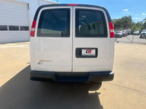 More photos of 2021 Chevrolet Express 2500 Work Van at D3 Chrysler Dodge Jeep Ram, AR