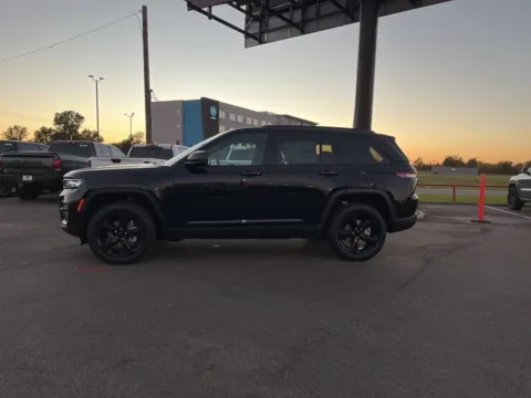 More photos of 2025 Jeep Grand Cherokee Limited at D3 Chrysler Dodge Jeep Ram, AR