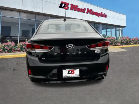 More photos of 2018 Hyundai Sonata SE at D3 Chrysler Dodge Jeep Ram, AR