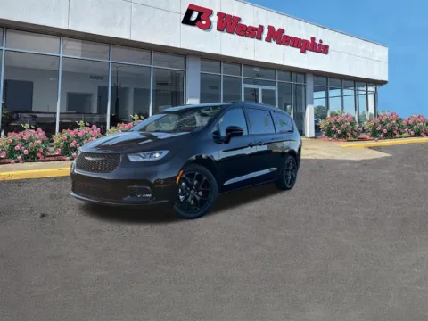 More photos of 2026 Chrysler Pacifica Select at D3 Chrysler Dodge Jeep Ram, AR