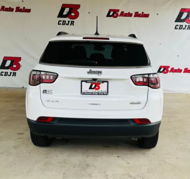 More photos of 2025 Jeep Compass Latitude at D3 Chrysler Dodge Jeep Ram, AR