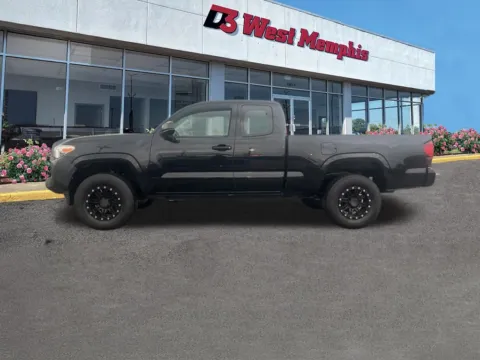 More photos of 2018 Toyota Tacoma at D3 Chrysler Dodge Jeep Ram, AR