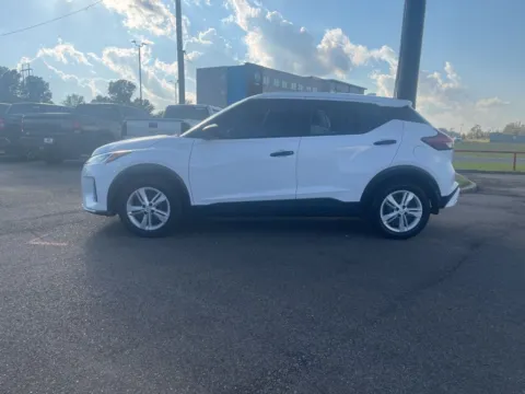 More photos of 2023 Nissan Kicks S at D3 Chrysler Dodge Jeep Ram, AR