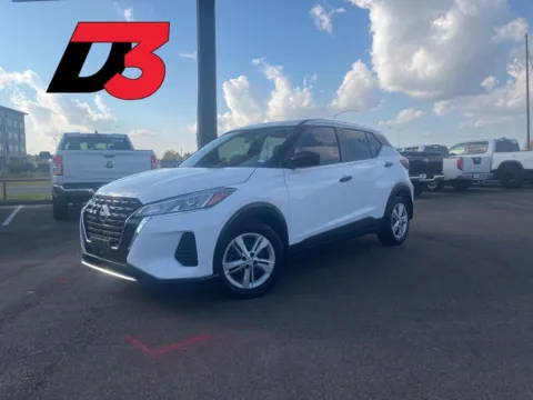 White 2023 Nissan Kicks S for sale in West Memphis, AR