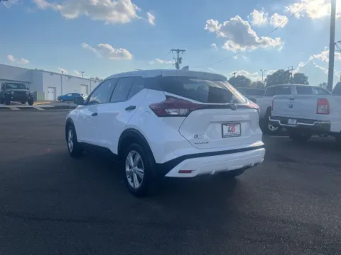 More photos of 2023 Nissan Kicks S at D3 Chrysler Dodge Jeep Ram, AR