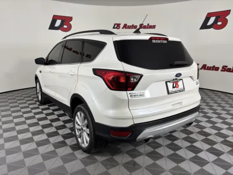 More photos of 2019 Ford Escape SEL at D3 Auto Sales, AR