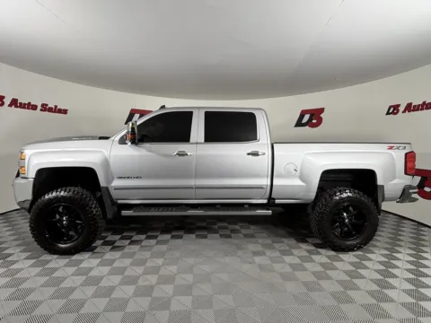 Another view of 2019 Chevrolet Silverado 3500HD LTZ for sale in Des Arc, AR at D3 Auto Sales