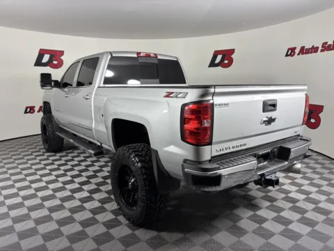 More photos of 2019 Chevrolet Silverado 3500HD LTZ at D3 Auto Sales, AR
