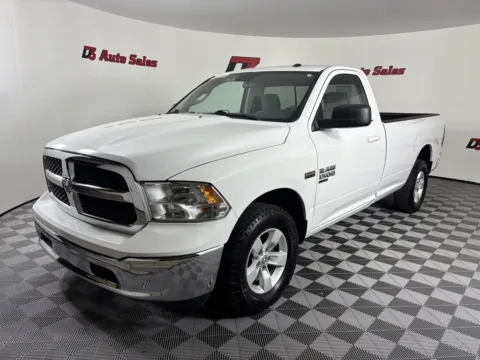 Photos of 2019 Ram 1500 Classic SLT for sale in Des Arc, AR at D3 Auto Sales