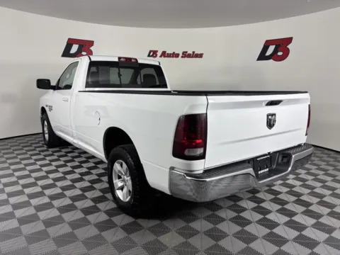 More photos of 2019 Ram 1500 Classic SLT at D3 Auto Sales, AR