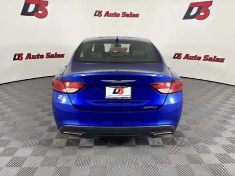 More photos of 2015 Chrysler 200 S at D3 Auto Sales, AR