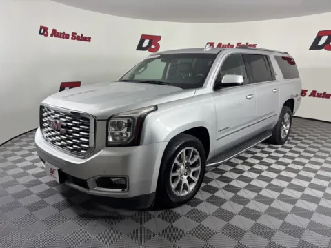Photos of 2019 GMC Yukon XL Denali for sale in Des Arc, AR at D3 Auto Sales