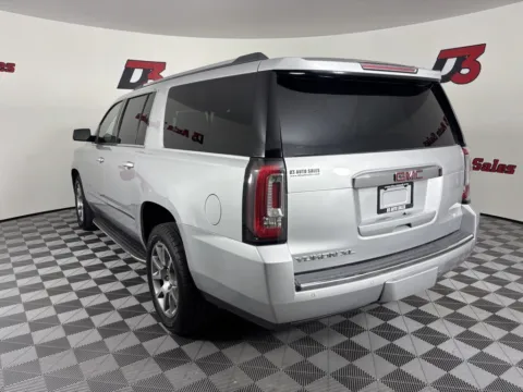 More photos of 2019 GMC Yukon XL Denali at D3 Auto Sales, AR