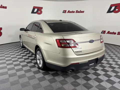More photos of 2018 Ford Taurus SEL at D3 Auto Sales, AR