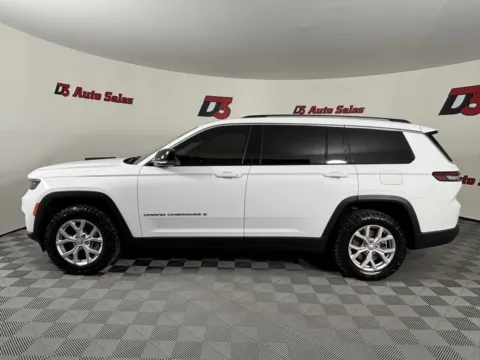 Another view of 2022 Jeep Grand Cherokee L Limited for sale in Des Arc, AR at D3 Auto Sales