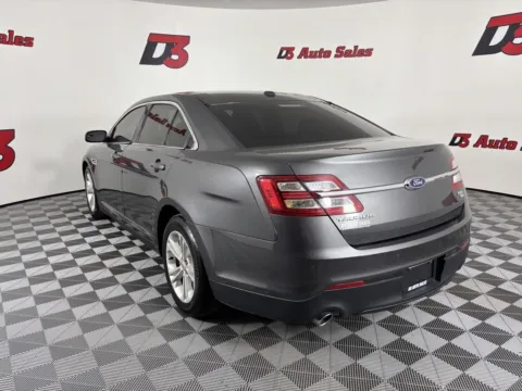 More photos of 2016 Ford Taurus SEL at D3 Auto Sales, AR