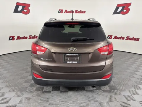 More photos of 2015 Hyundai Tucson SE at D3 Auto Sales, AR