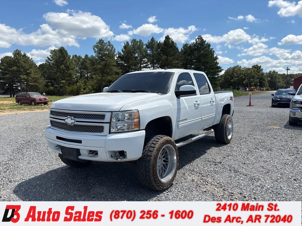 White 2011 Chevrolet Silverado 1500 LT for sale in Des Arc, AR