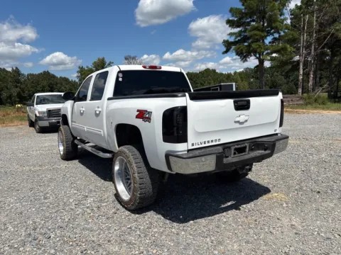 More photos of 2011 Chevrolet Silverado 1500 LT at D3 Auto Sales, AR