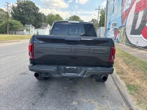 More photos of 2018 Ford F-150 Raptor at D3 Auto Sales, AR