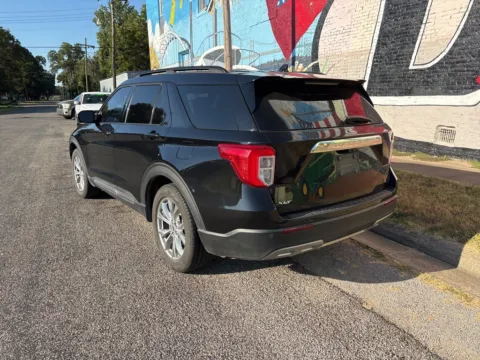 Another view of 2020 Ford Explorer XLT for sale in Des Arc, AR at D3 Auto Sales