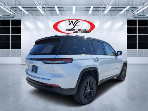 Another view of 2025 Jeep Grand Cherokee Limited for sale in Douglas, GA at Woody Folsom CDJR of Douglas