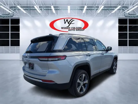 Another view of 2025 Jeep Grand Cherokee Limited for sale in Douglas, GA at Woody Folsom CDJR of Douglas