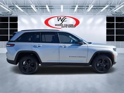 Photos of 2025 Jeep Grand Cherokee Limited for sale in Douglas, GA at Woody Folsom CDJR of Douglas