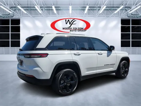 Another view of 2025 Jeep Grand Cherokee Altitude X for sale in Douglas, GA at Woody Folsom CDJR of Douglas