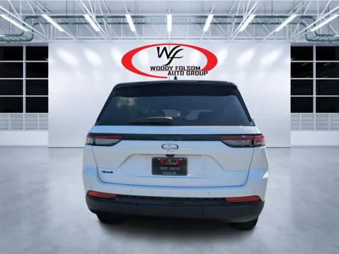 More photos of 2025 Jeep Grand Cherokee Altitude X at Woody Folsom CDJR of Douglas, GA