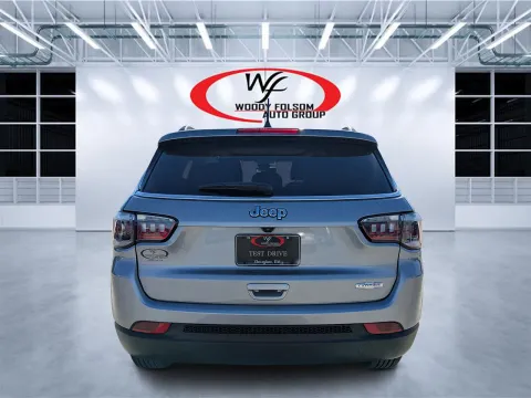 More photos of 2022 Jeep Compass Latitude at Woody Folsom CDJR of Douglas, GA