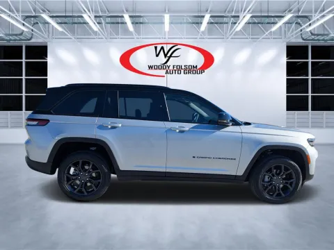 Photos of 2025 Jeep Grand Cherokee Limited for sale in Douglas, GA at Woody Folsom CDJR of Douglas