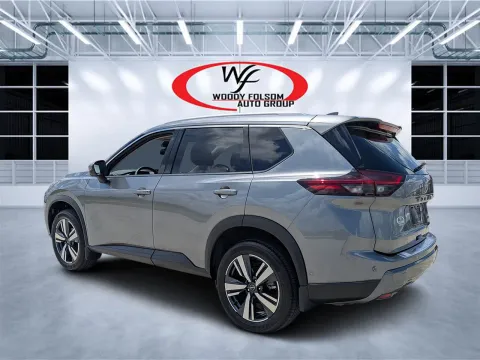 More photos of 2024 Nissan Rogue SL at Woody Folsom CDJR of Douglas, GA