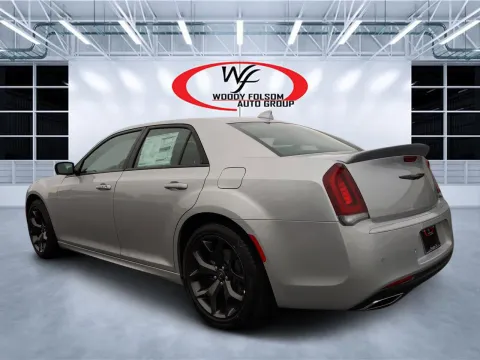 More photos of 2021 Chrysler 300 S at Woody Folsom CDJR of Douglas, GA