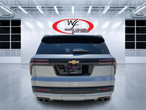 More photos of 2025 Chevrolet Traverse FWD LT at Woody Folsom CDJR of Douglas, GA