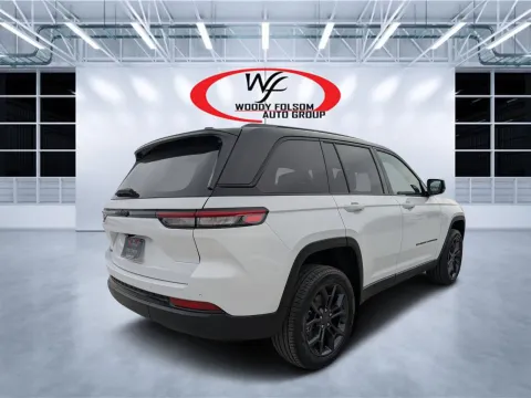 Another view of 2025 Jeep Grand Cherokee Limited for sale in Douglas, GA at Woody Folsom CDJR of Douglas