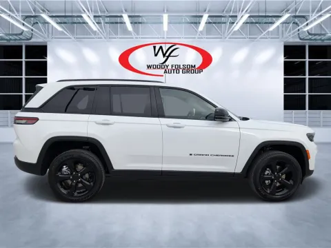 Photos of 2025 Jeep Grand Cherokee Altitude X for sale in Douglas, GA at Woody Folsom CDJR of Douglas