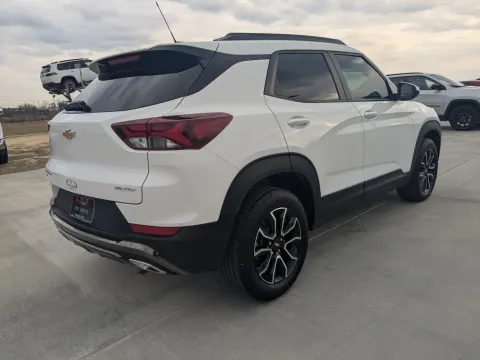 More photos of 2023 Chevrolet Trailblazer ACTIV at Woody Folsom CDJR of Douglas, GA