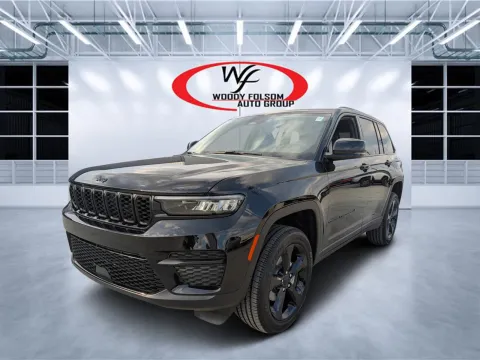 More photos of 2025 Jeep Grand Cherokee Altitude at Woody Folsom CDJR of Douglas, GA