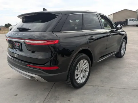 More photos of 2025 Lincoln Corsair Premiere at Woody Folsom CDJR of Douglas, GA