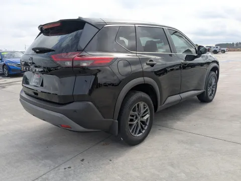 More photos of 2023 Nissan Rogue S at Woody Folsom CDJR of Douglas, GA