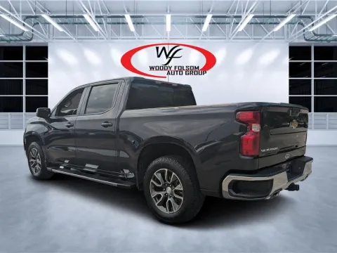 More photos of 2022 Chevrolet Silverado 1500 LT at Woody Folsom CDJR of Douglas, GA
