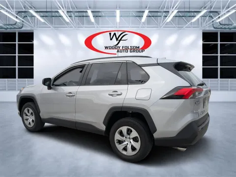 More photos of 2021 Toyota RAV4 LE at Woody Folsom CDJR of Douglas, GA