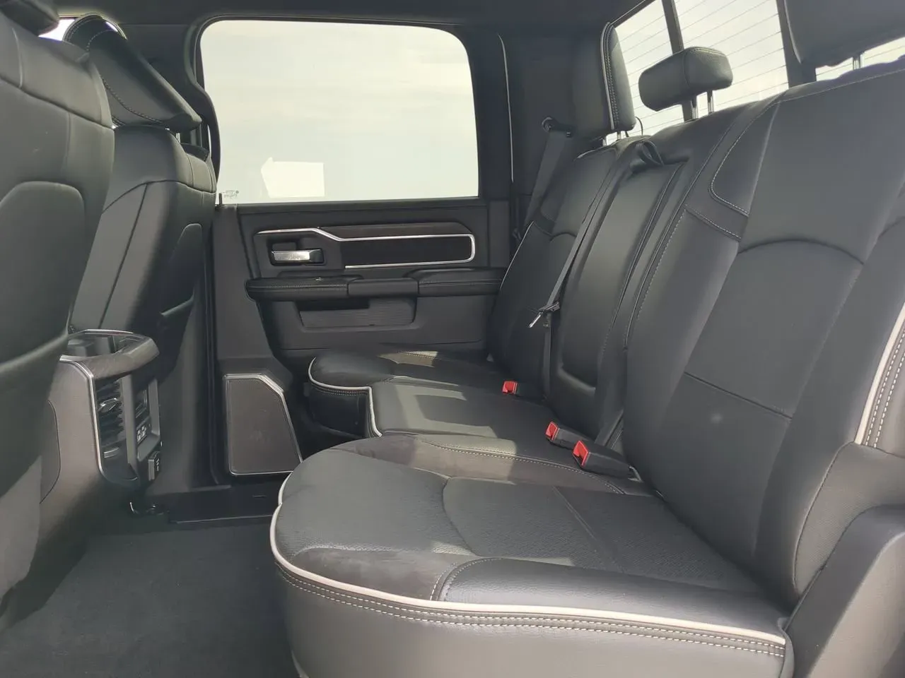 2025 RAM 2500 Laramie - Photo 13