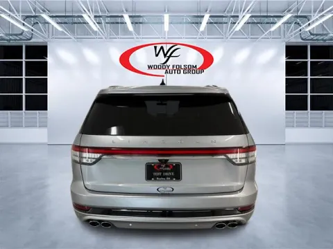 More photos of 2024 Lincoln Aviator Reserve at Woody Folsom CDJR of Douglas, GA