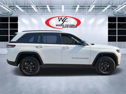 Photos of 2026 Jeep Grand Cherokee Laredo Altitude for sale in Douglas, GA at Woody Folsom CDJR of Douglas