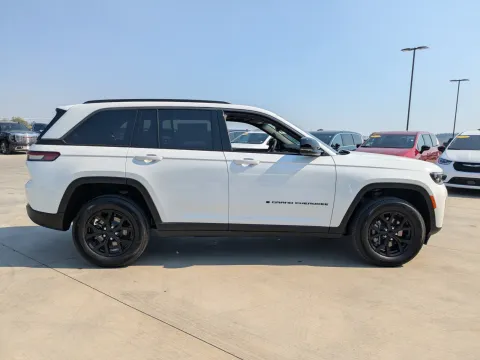 Another view of 2026 Jeep Grand Cherokee Laredo Altitude for sale in Douglas, GA at Woody Folsom CDJR of Douglas