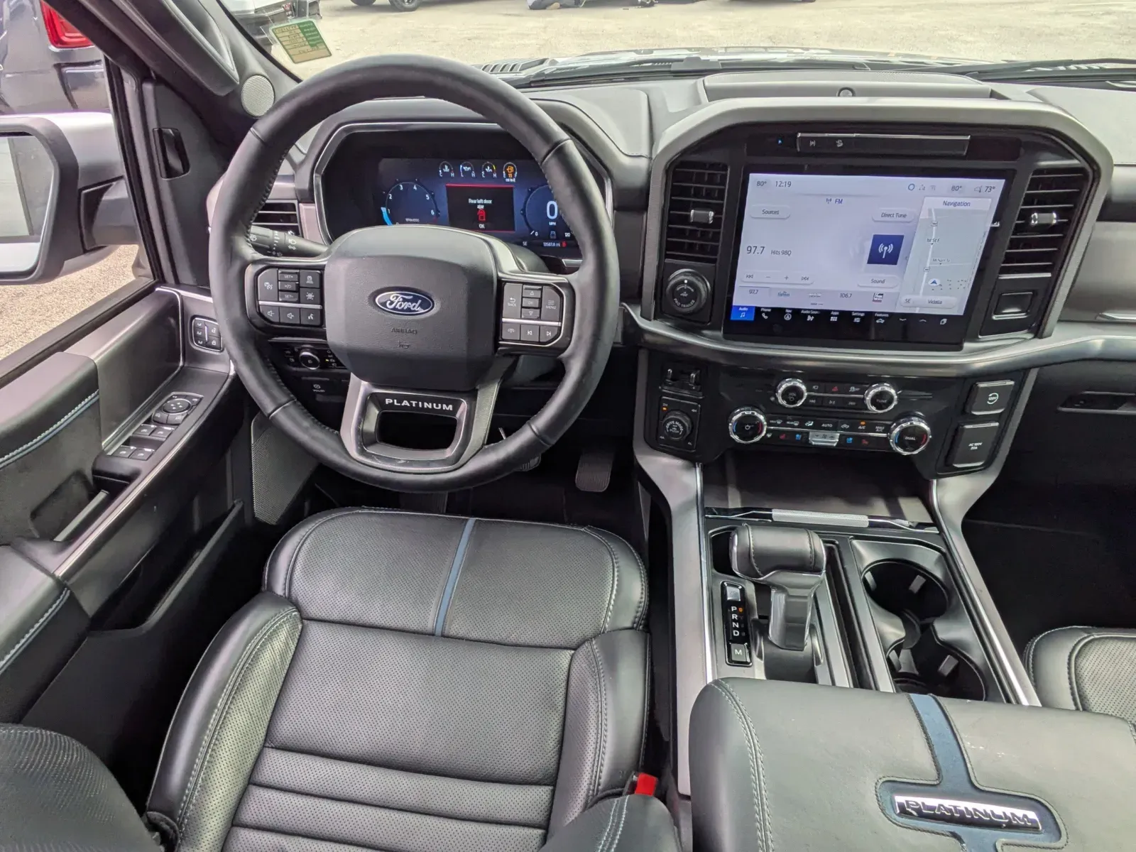 2025 Ford F-150 Platinum - Photo 16
