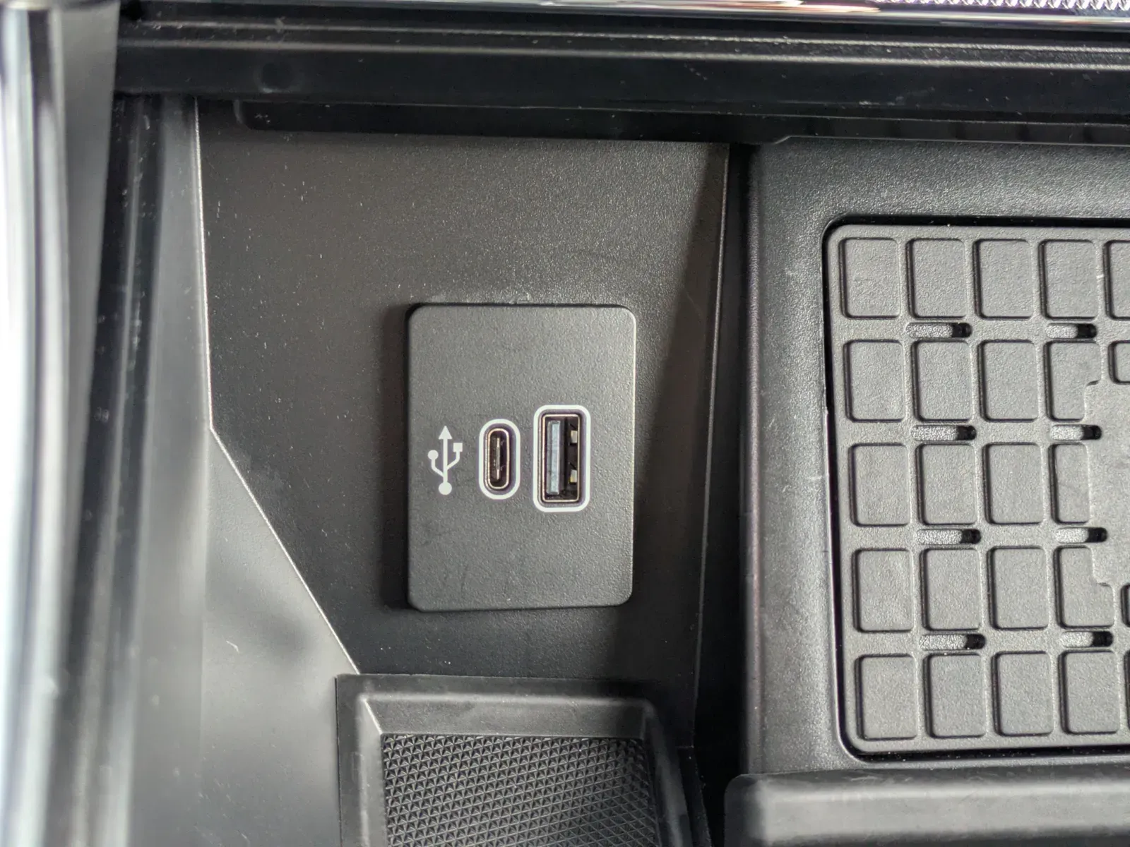 2025 Ford F-150 Platinum - Photo 23